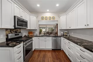 Photo #6: OC26040163 Listing