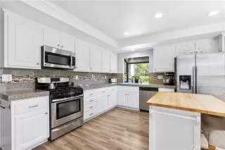 Photo #6: OC26040235 Listing 