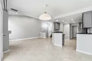 Photo #4: OC26041229 Listing