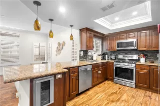 Photo #5: OC26041365 Listing