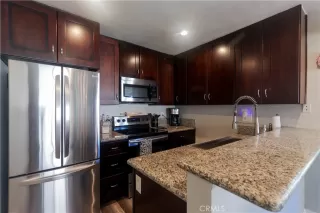 Photo #6: OC26041436 Listing 