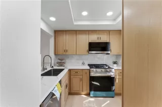 Photo #2: OC26041523 Listing