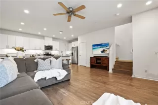 Photo #5: OC26041533 Listing