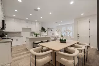 Photo #4: OC26041858 Listing 