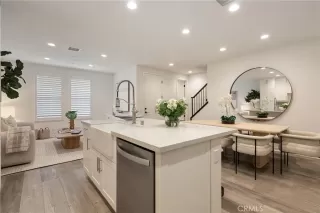 Photo #5: OC26041858 Listing 