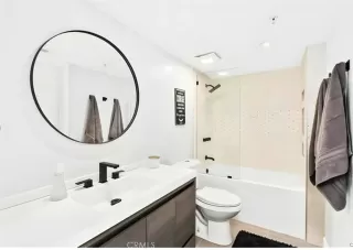 Photo #6: OC26042728 Listing