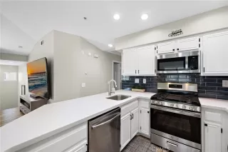 Photo #4: OC26044021 Listing 