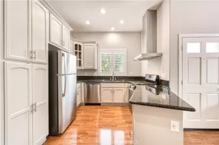 Photo #5: OC26044290 Listing