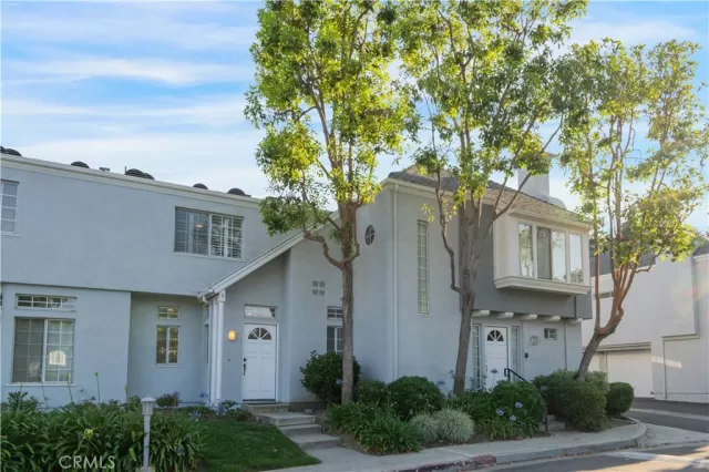 MLS: OC26044777 Condo For Sale