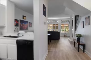 Photo #4: OC26044777 Listing 