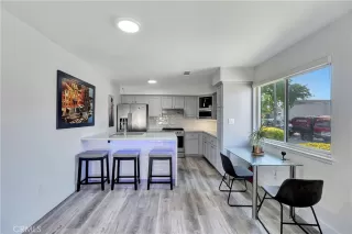 Photo #2: OC26045107 Listing