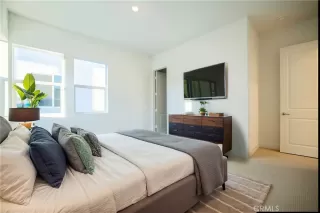 Photo #5: OC26045571 Listing 