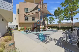 Photo #4: OC26046289 Listing 