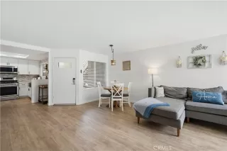 Photo #5: OC26046383 Listing 