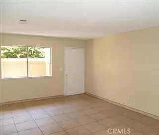 Photo #6: OC26046964 Listing 