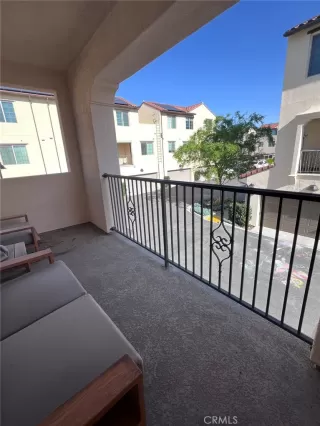 Photo #6: OC26046990 Listing 