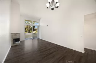 Photo #6: OC26046996 Listing 