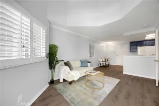 Photo #2: OC26047004 Listing 