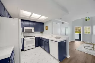 Photo #3: OC26047004 Listing 