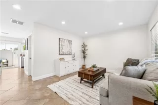 Photo #3: OC26047050 Listing 