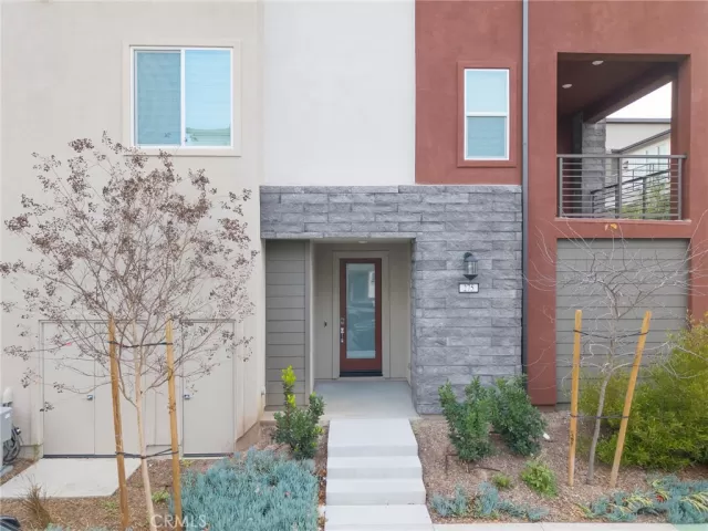 MLS: OC26047120 Condo For Sale