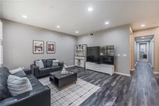 Photo #5: OC26047810 Listing 