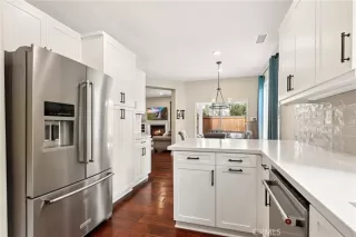 Photo #4: OC26047815 Listing 