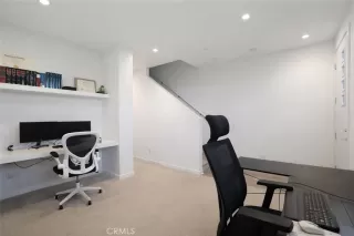 Photo #4: OC26048056 Listing 