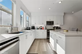 Photo #6: OC26048056 Listing 