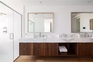 Photo #5: OC26048068 Listing 