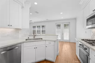 Photo #5: OC26048089 Listing