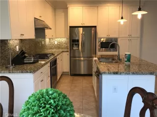 Photo #2: OC26048228 Listing