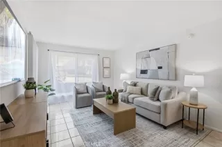 Photo #4: OC26048376 Listing 