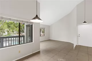 Photo #5: OC26048950 Listing 