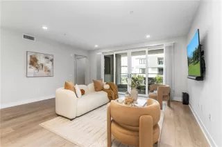 Photo #6: OC26048985 Listing 