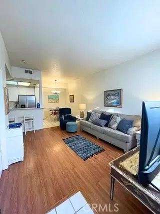 Photo #3: OC26049002 Listing 