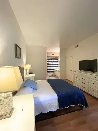 Photo #6: OC26049002 Listing 