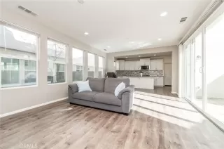 Photo #5: OC26049147 Listing 