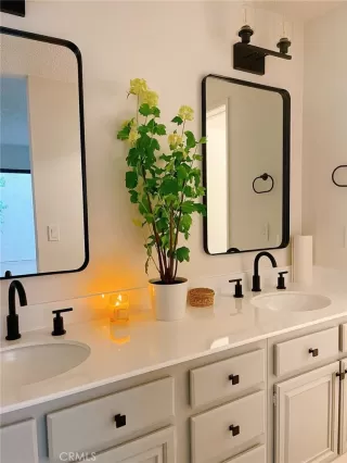 Photo #4: OC26049288 Listing 