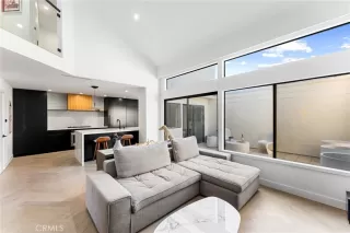 Photo #1: OC26049392 Listing 