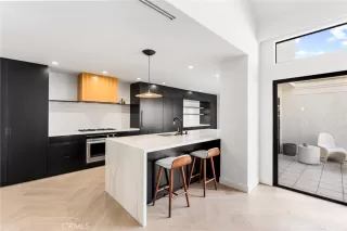 Photo #4: OC26049392 Listing 