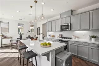 Photo #6: OC26049501 Listing 