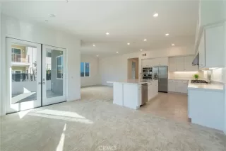 Photo #3: OC26049936 Listing 