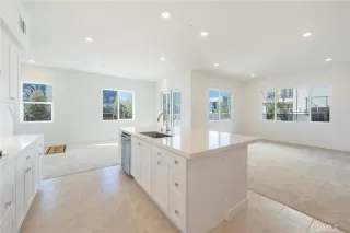 Photo #6: OC26049936 Listing 