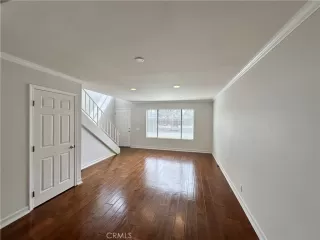 Photo #4: OC26049968 Listing 