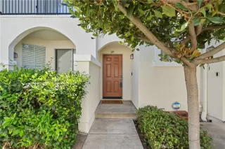 Photo #2: OC26050163 Listing 