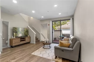 Photo #6: OC26050163 Listing 