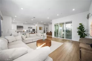 Photo #6: OC26050916 Listing 