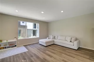 Photo #2: OC26051119 Listing 