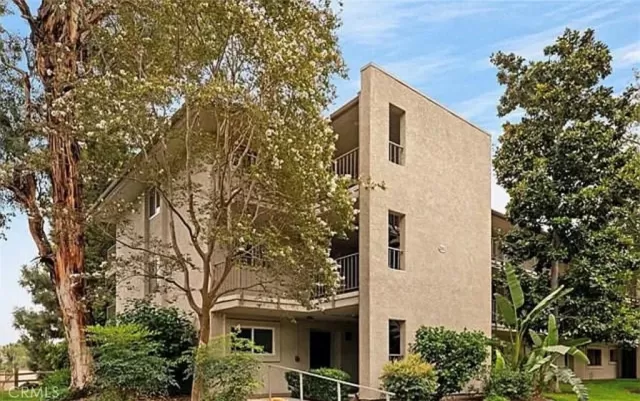 MLS: OC26051252 Condo For Sale